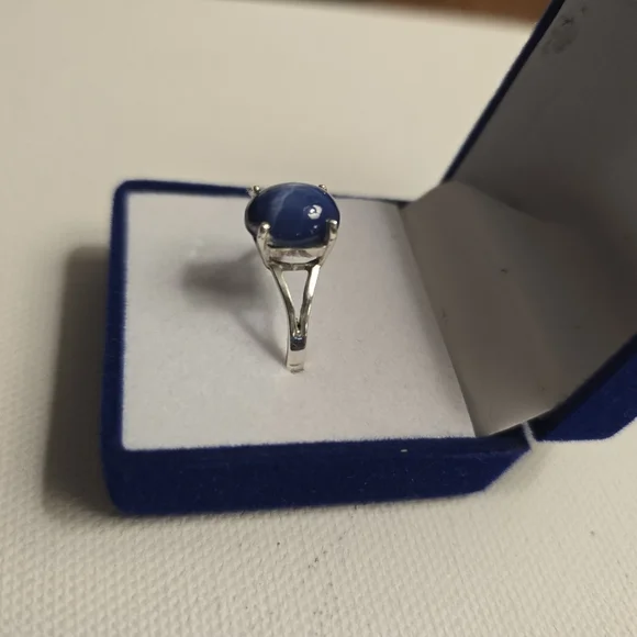 COSTUME JEWLERY Glamorous Lab Made Blue Star Sapphire On Silver Band Size 8.25 - Picture 10 of 13